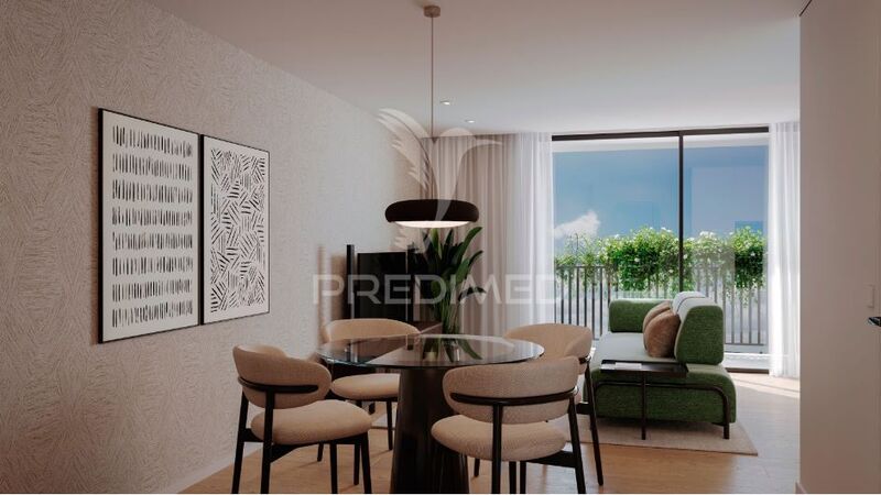 Apartamento no centro T2 Paranhos Porto - lugar de garagem, ar condicionado, cozinha equipada, varanda, parque infantil