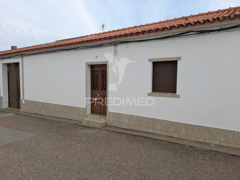 House 4 bedrooms Typical in the center Pias Serpa - garage, backyard, fireplace