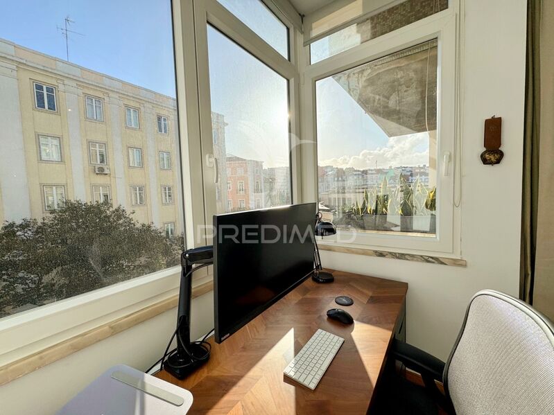 Apartment T2 Refurbished Arroios Lisboa - garage, double glazing, kitchen, garden