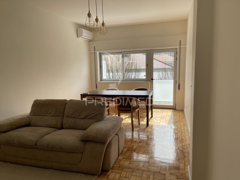 Apartment 2 bedrooms excellent condition Bonfim Porto - balcony, kitchen, balconies