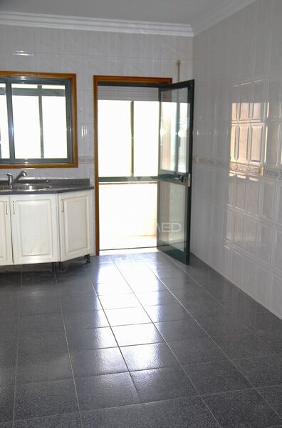 Apartment 2 bedrooms well located Gondomar - balcony, balconies