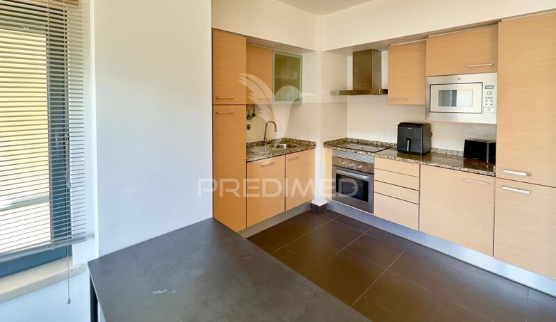 Apartamento T3 Duplex com vista mar Sines - ar condicionado, varandas, lareira, vidros duplos, vista mar, arrecadação, garagem