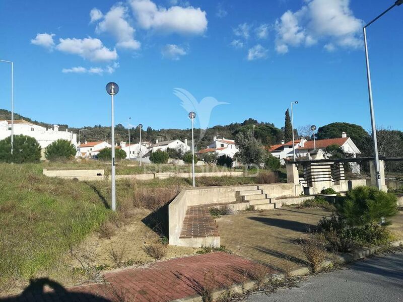 Land with 245sqm Portalegre