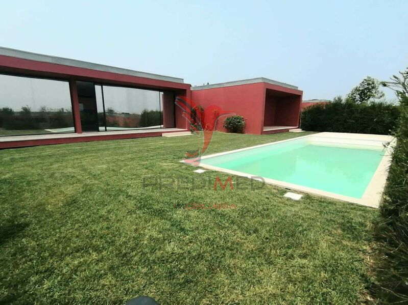 House V3 Isolated Vau Óbidos - garden, double glazing, central heating, gated community, swimming pool, tennis court