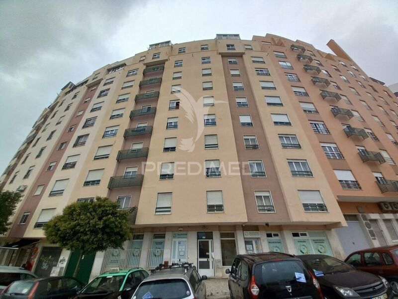Apartamento T2 Rio de Mouro Sintra - lareira, arrecadação