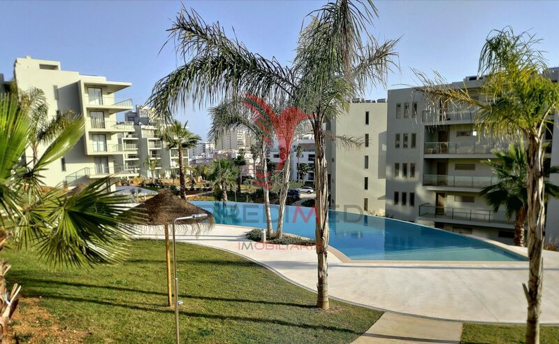 Apartment new 2 bedrooms Portimão - swimming pool, gated community, garden