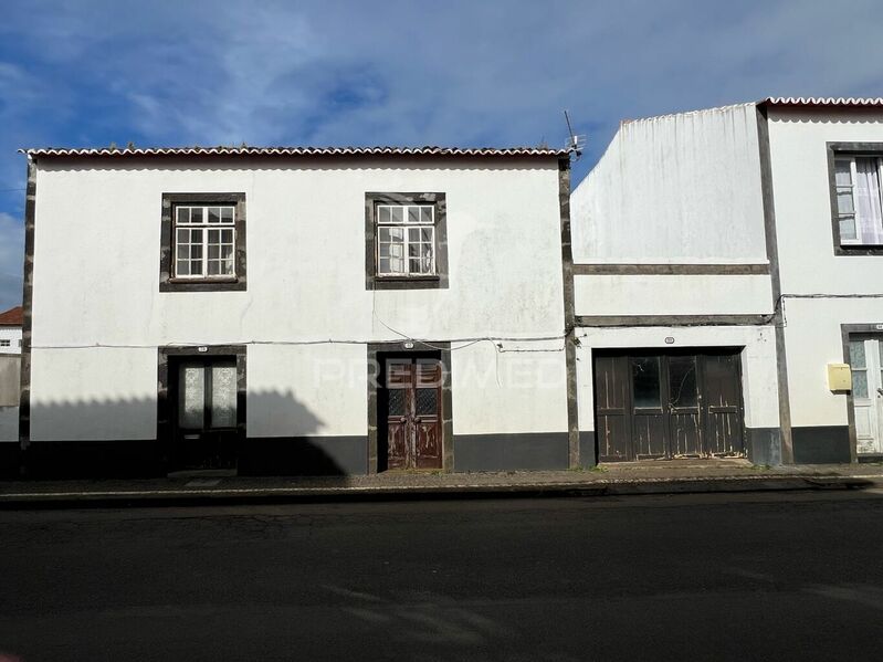 House 4 bedrooms in the center Santa Cruz da Graciosa - backyard, balcony, garden, garage, terrace