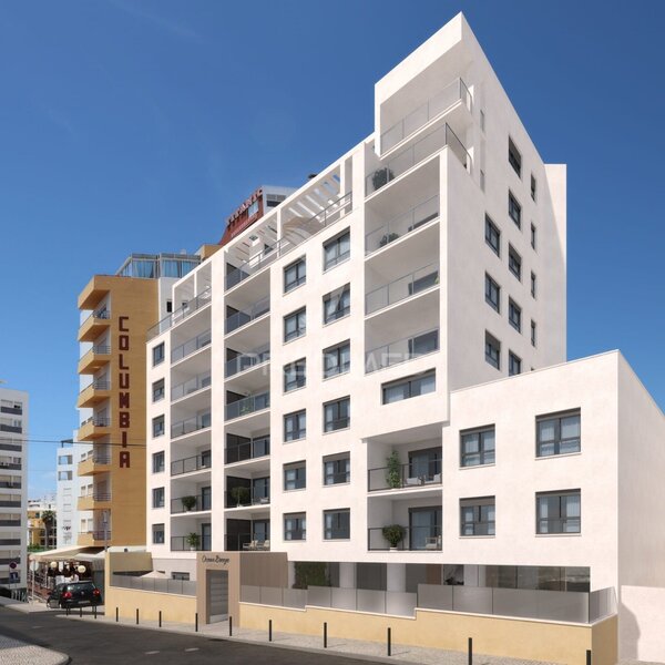 Apartment 3 bedrooms Portimão - turkish bath, gated community, air conditioning, swimming pool, equipped, floating floor