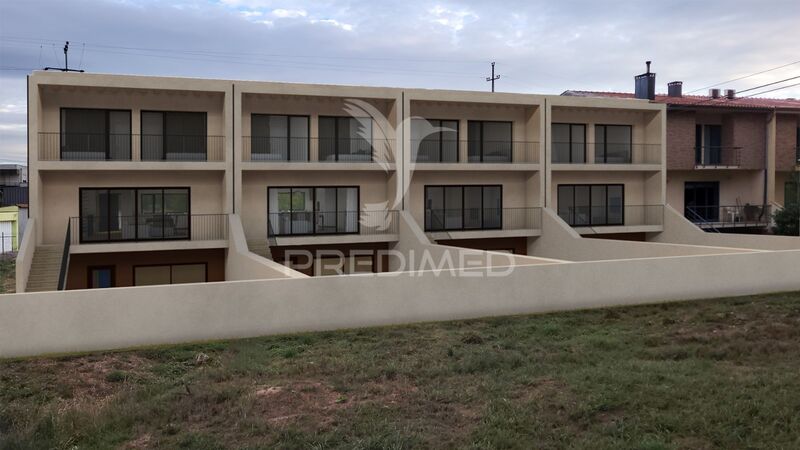 жилой дом V3 Braga - сад, гараж, терраса