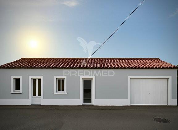 Casa nova em construção V3 Pego Abrantes - garagem