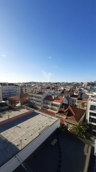 Apartment T2 Santo António Lisboa - balconies, lots of natural light, balcony