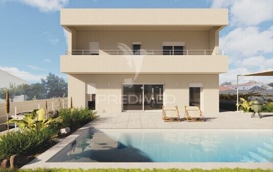 House Modern to recover 4 bedrooms Castelo (Sesimbra) - swimming pool, garage, balcony, garden