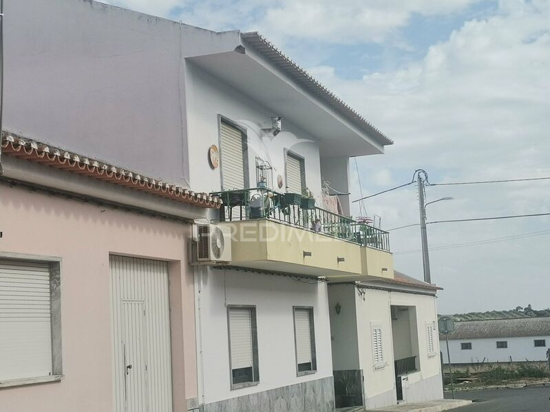 House V3 Nossa Senhora das Neves Beja - backyard, balconies, barbecue, marquee, attic, balcony