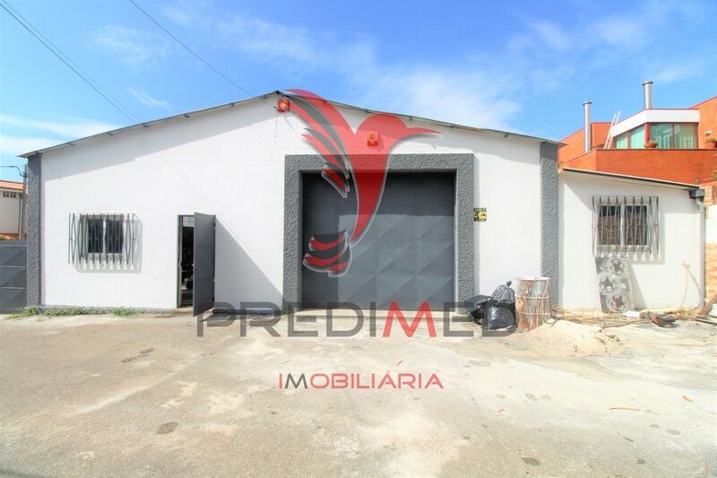 Warehouse Industrial with 360sqm São Félix da Marinha Vila Nova de Gaia - alarm, easy access, toilet