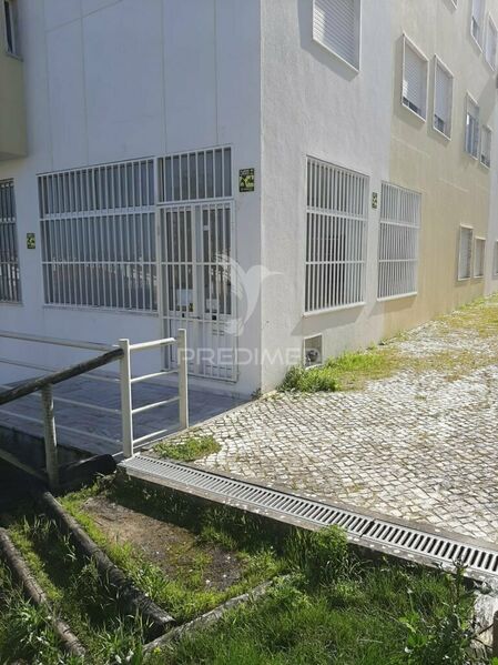 Loja em zona residencial Alenquer