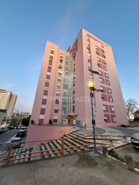 Apartamento Remodelado T2 São Sebastião Setúbal