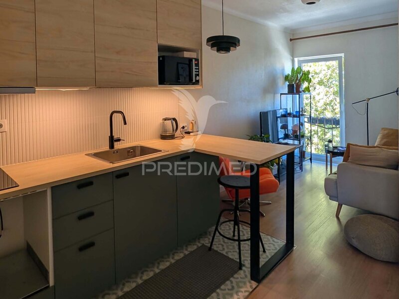 Apartamento T2 Renovado a 5 min do Metro Sto. Ovídio Mafamude, Vila Nova de Gaia