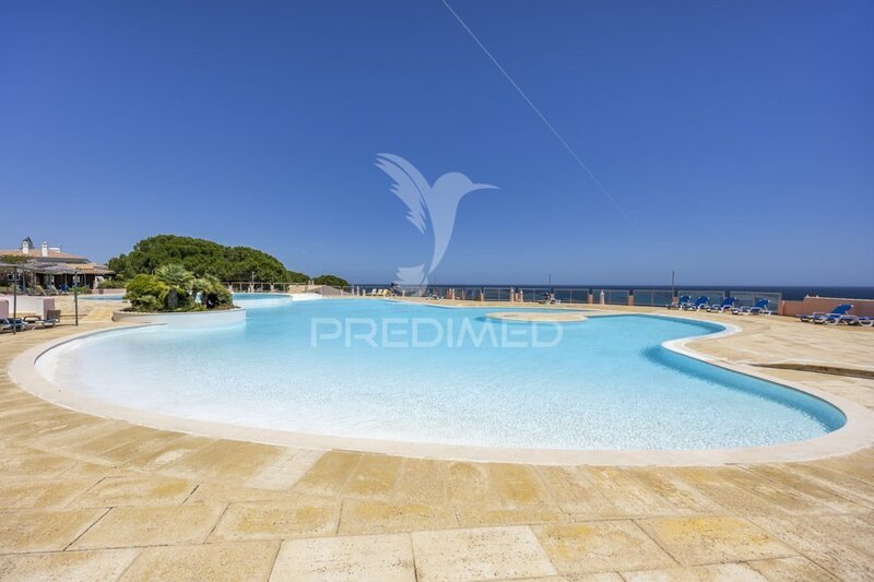 House 3 bedrooms Luz Lagos - garden, terrace, automatic gate, double glazing, alarm, central heating, garage, air conditioning, swimming pool