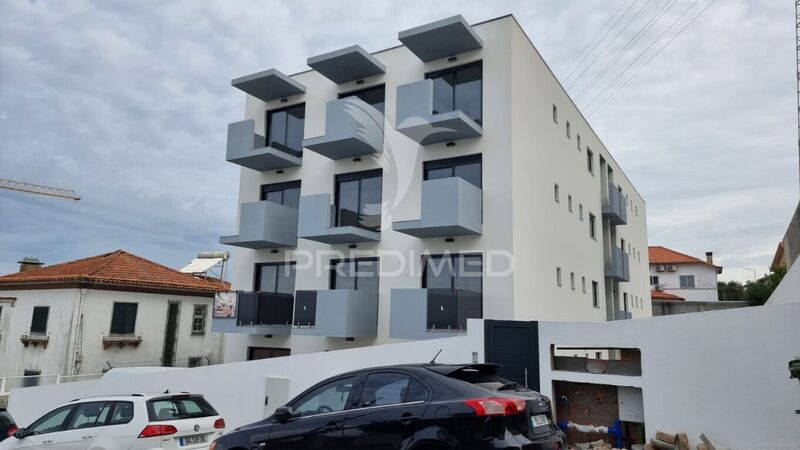Apartamento novo T3 Vila Nova de Gaia - garagem, r/c, varandas