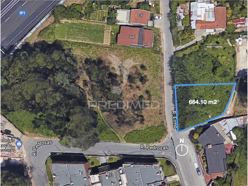 Terreno com 664.10m2 para venda Vila Nova de Gaia - água, garagem