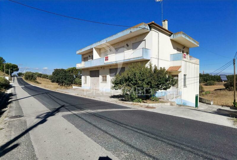 House 7 bedrooms Santarém - garage