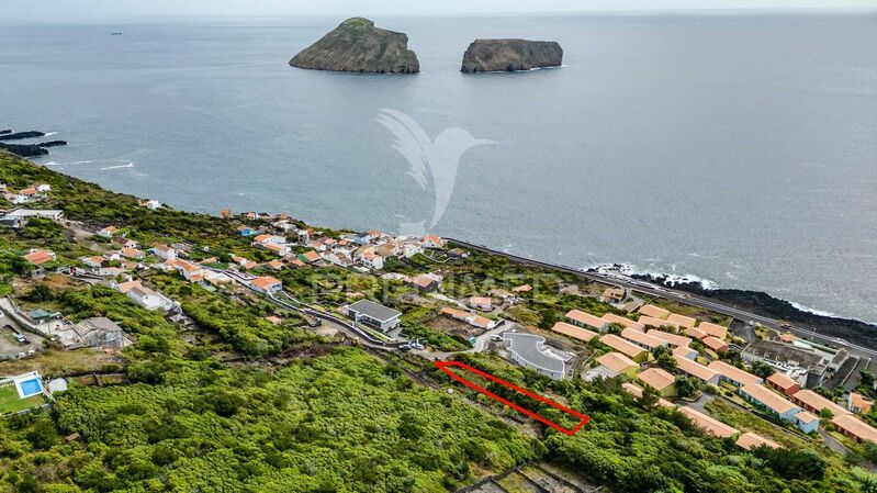 Land Rustic with 635sqm Feteira Angra do Heroísmo - construction viability