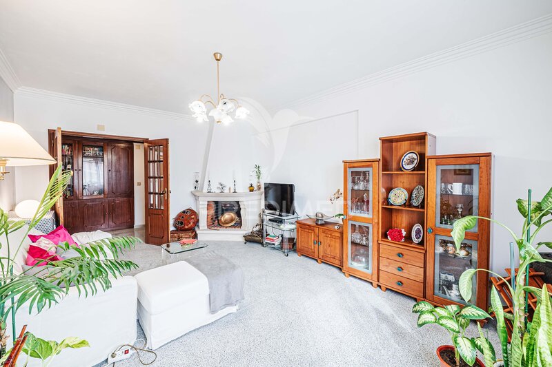 Apartamento em excelente estado T2 Sintra - varanda, arrecadação