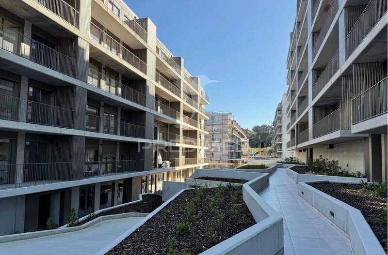Apartamento T2, Condomínio com Ginásio em Oliveira do Douro, Vila Nova de Gaia