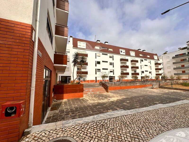 Apartment T3 in the center Torres Vedras - quiet area, green areas