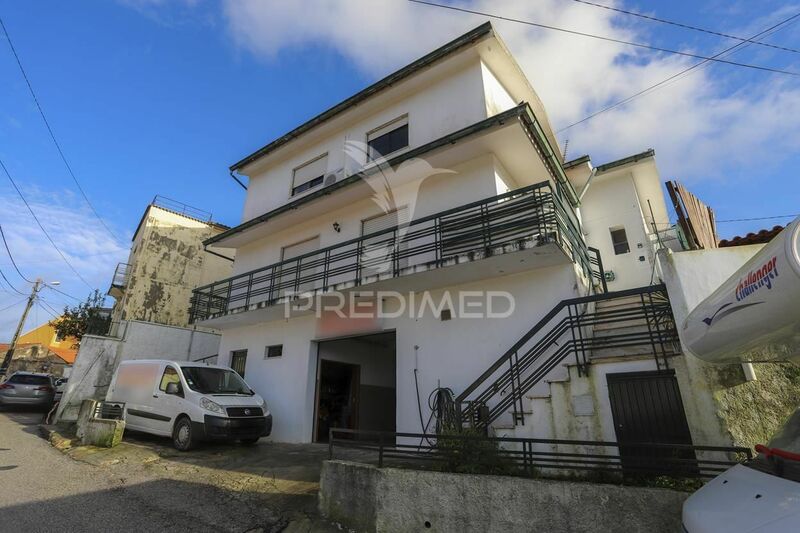 House 3 bedrooms Coimbra - balcony, air conditioning, marquee, garage
