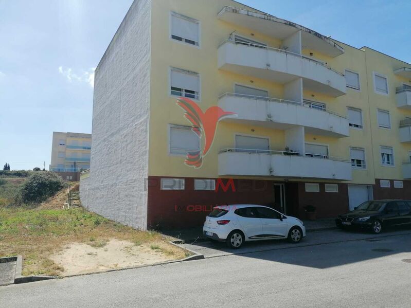Para venda Apartamento T3 Como novo São Salvador Santarém - cozinha equipada, garagem