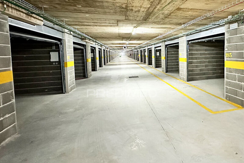 Garage Industrial with 16.70sqm Portimão - storage room