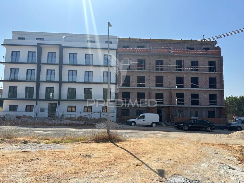 Apartamento T3 Duplex São Salvador Santarém - garagem