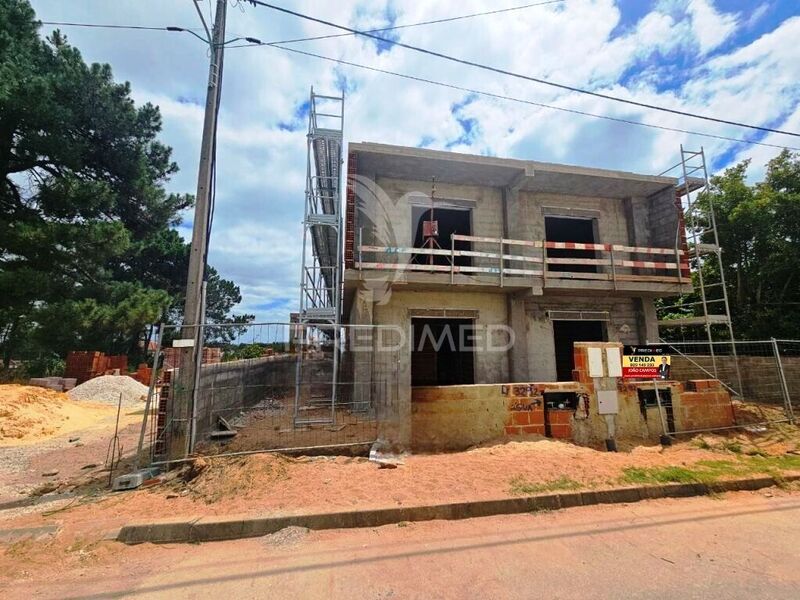 House 3 bedrooms Semidetached under construction Fernão Ferro Seixal - parking lot, equipped kitchen, garden, solar panel, double glazing, balcony