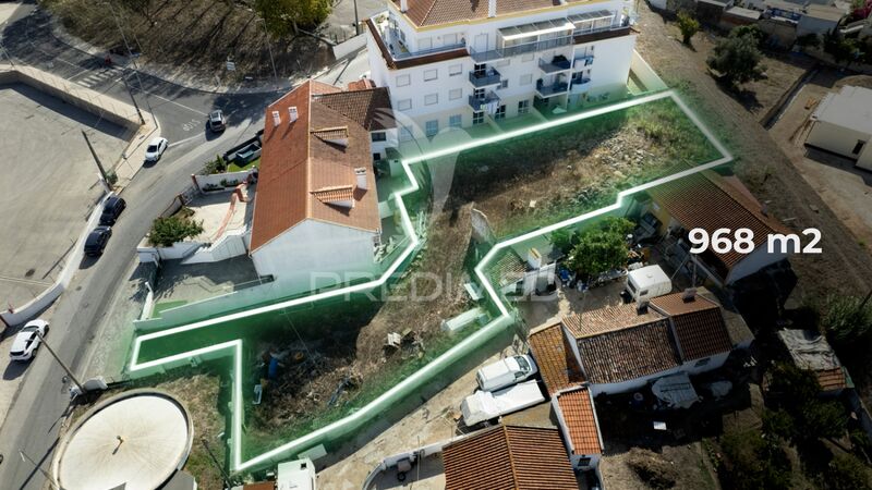 Terreno Urbano com 968m2 Alenquer