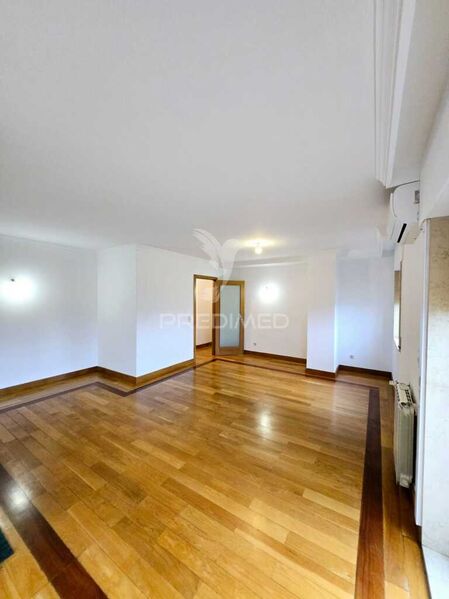 Apartment T2 Vila Nova de Gaia - balcony, garage, garden, parking space