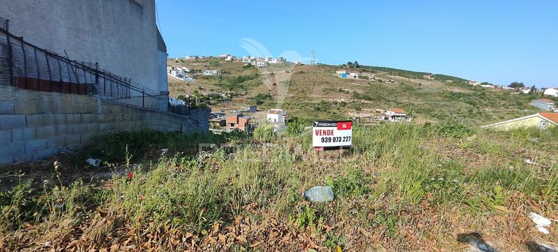 Land with 306.40sqm Vialonga Vila Franca de Xira - nice location, easy access