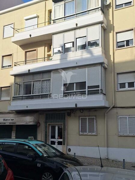 Apartment 2 bedrooms in the center Falagueira-Venda Nova Amadora - double glazing