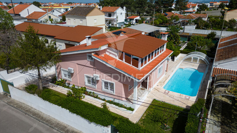 House V3 Refurbished Fernão Ferro Seixal - garden, solar panels, terrace, store room, fireplace, tiled stove, garage, double glazing, air conditioning, swimming pool