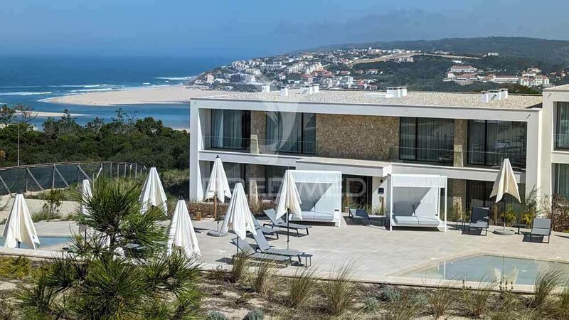 Moradia Geminada perto da praia V3 Vau Óbidos - piscina