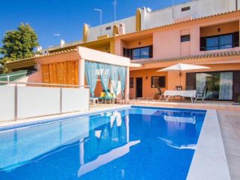 House V3 excellent condition Albufeira - balconies, garden, equipped kitchen, fireplace, balcony, swimming pool