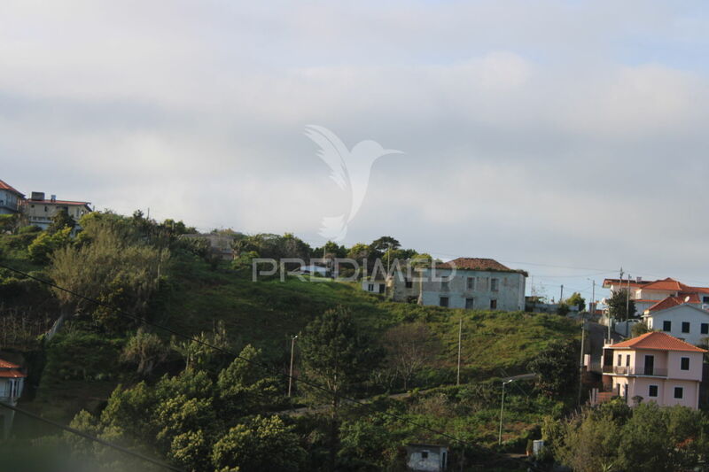 House 6 bedrooms to recover São Jorge Santana - sea view, backyard, garage