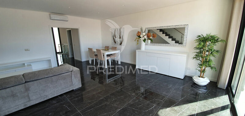 House nueva V3 Albufeira - equipped kitchen, garage, air conditioning