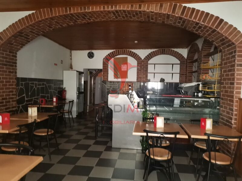 Snack bar São Matias Beja - cozinha, esplanada, ar condicionado, arrecadação