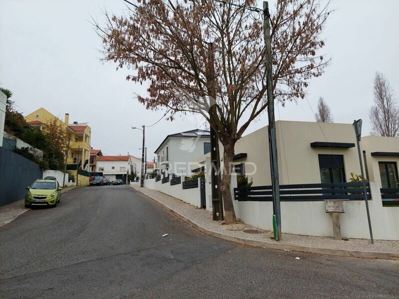 Land Odivelas - ,