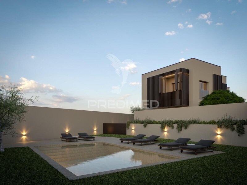 House 3 bedrooms Modern Alvor Portimão - gated community, swimming pool, garden, garage