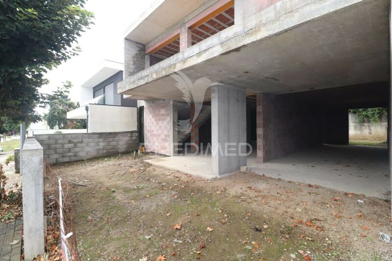 House V3 neues Vila de Prado Vila Verde - excellent location, garage