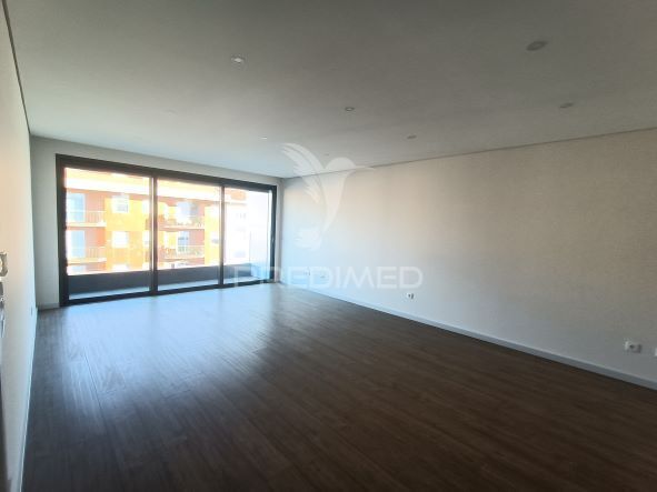 квартира новые T3 Porto - тихий район, парковочное место, гараж, плавающий пол