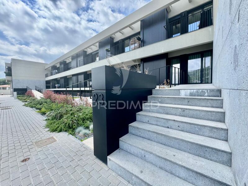 Apartamento novo T1 Gualtar Braga - varanda, vidros duplos, excelente localização, cozinha equipada, equipado, ar condicionado, lugar de garagem, muita luz natural