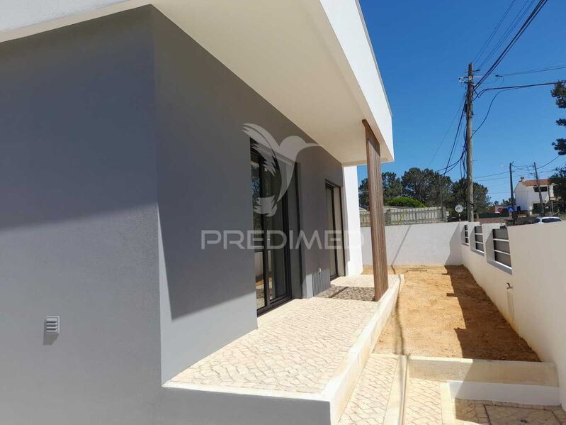 House V3 Single storey Fernão Ferro Seixal - air conditioning